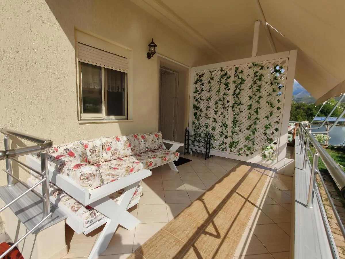 Апартаменты Villa Vasil Mertiri Химара